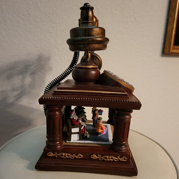 Vintage Style Christmas Rotary Phone Decor - Picture 9 of 12